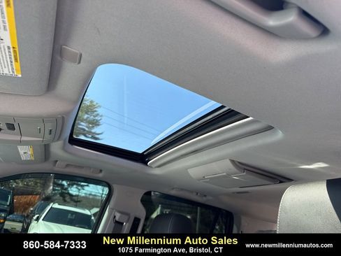 Used 2018 Chevrolet Tahoe Premier image 24