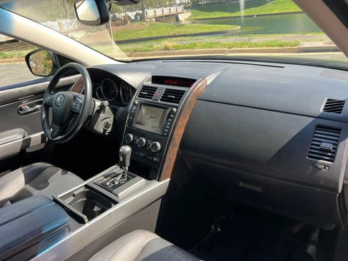 Used 2010 MAZDA CX-9 Grand Touring w/ Moonroof & Bose Audio Pkg AWD/4WD image 12
