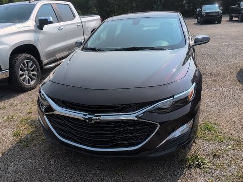 Used 2021 Chevrolet Malibu RS FWD image 2