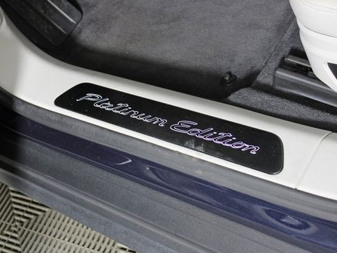 Used 2023 Porsche Panamera 4 Platinum Edition w/ Assistance Package image 18