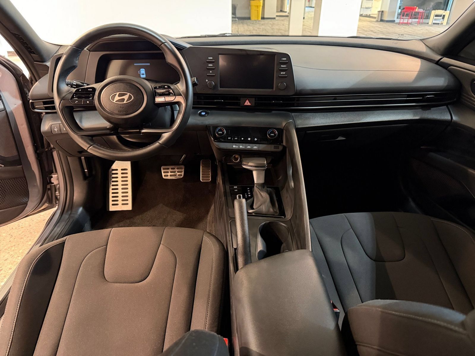 Used 2026 Hyundai Elantra Sport FWD image 32