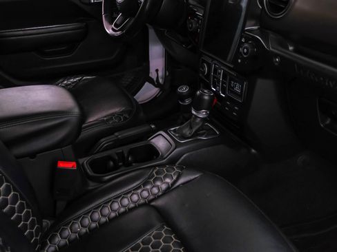 Used 2020 Jeep Wrangler Unlimited Sport image 21