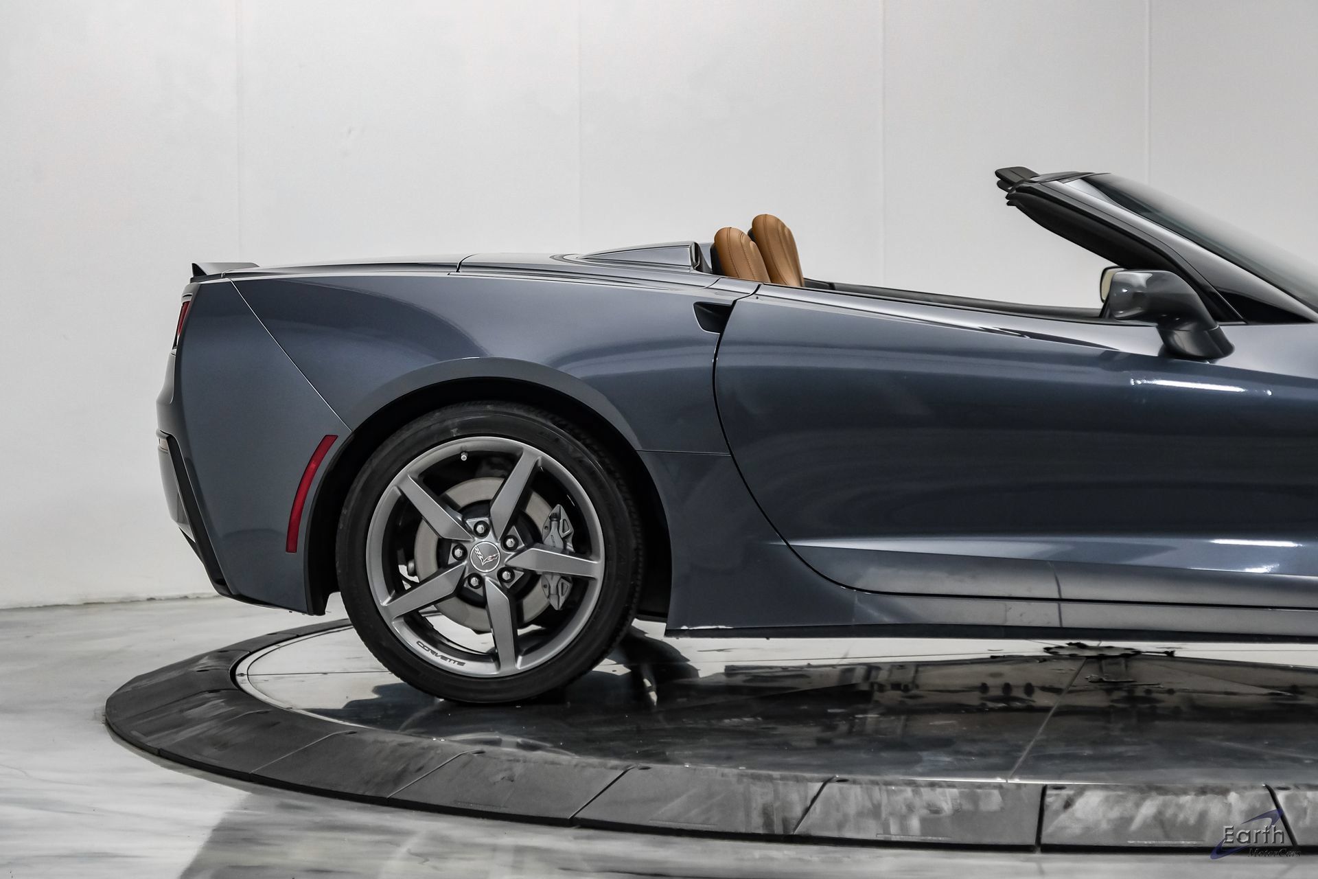 Used 2014 Chevrolet Corvette Stingray Convertible w/ 2LT Preferred Equipment Group RWD image 27