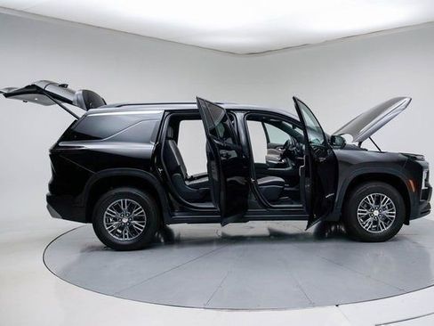 New 2026 Chevrolet Traverse LT w/ Enhanced Driving Package image 14