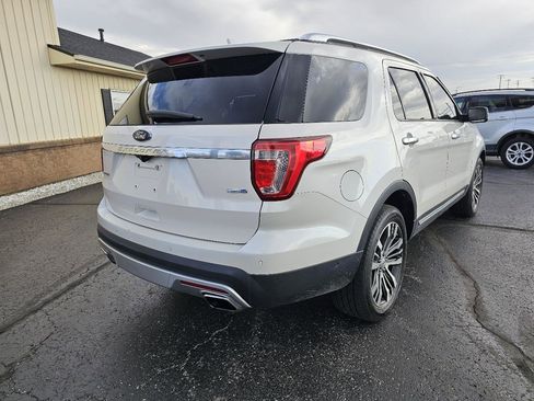 Used 2017 Ford Explorer Platinum AWD/4WD image 34