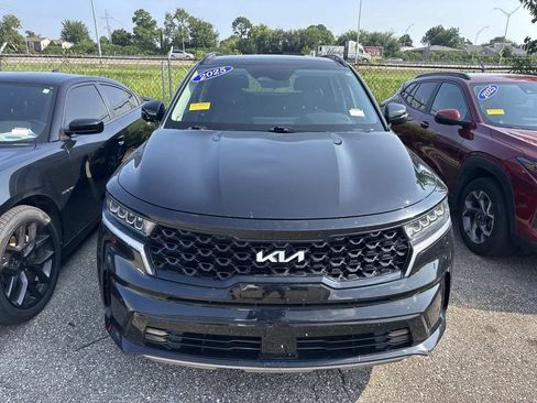 Used 2022 Kia Sorento EX w/ Panoramic Sunroof Package FWD image 14