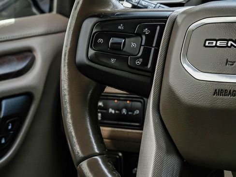 Used 2021 GMC Yukon XL Denali w/ Denali Premium Package RWD image 15