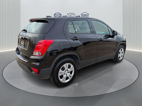 Used 2017 Chevrolet Trax LS image 6