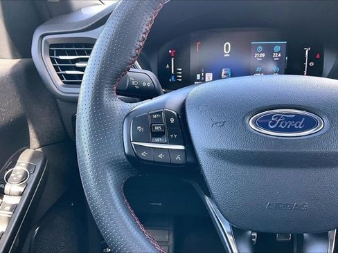 Used 2024 Ford Escape ST-Line w/ Tech Pack #1 AWD/4WD image 11