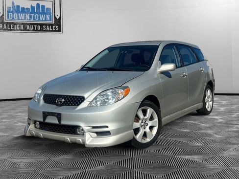 Used 2003 Toyota Matrix XR image 2