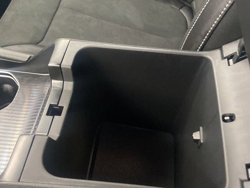 New 2025 Jeep Grand Cherokee 4WD image 33