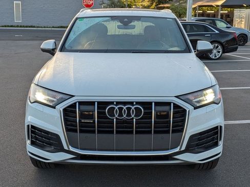 Used 2023 Audi Q7 2.0T Premium w/ Convenience Package image 2