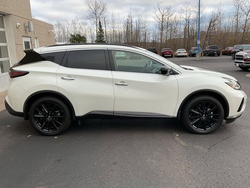 Used 2023 Nissan Murano SV w/ SV Midnight Edition Package image 4