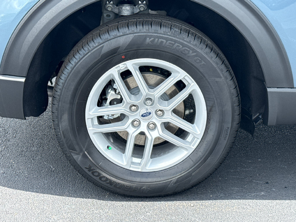 Certified 2026 Ford Explorer Active AWD/4WD image 17