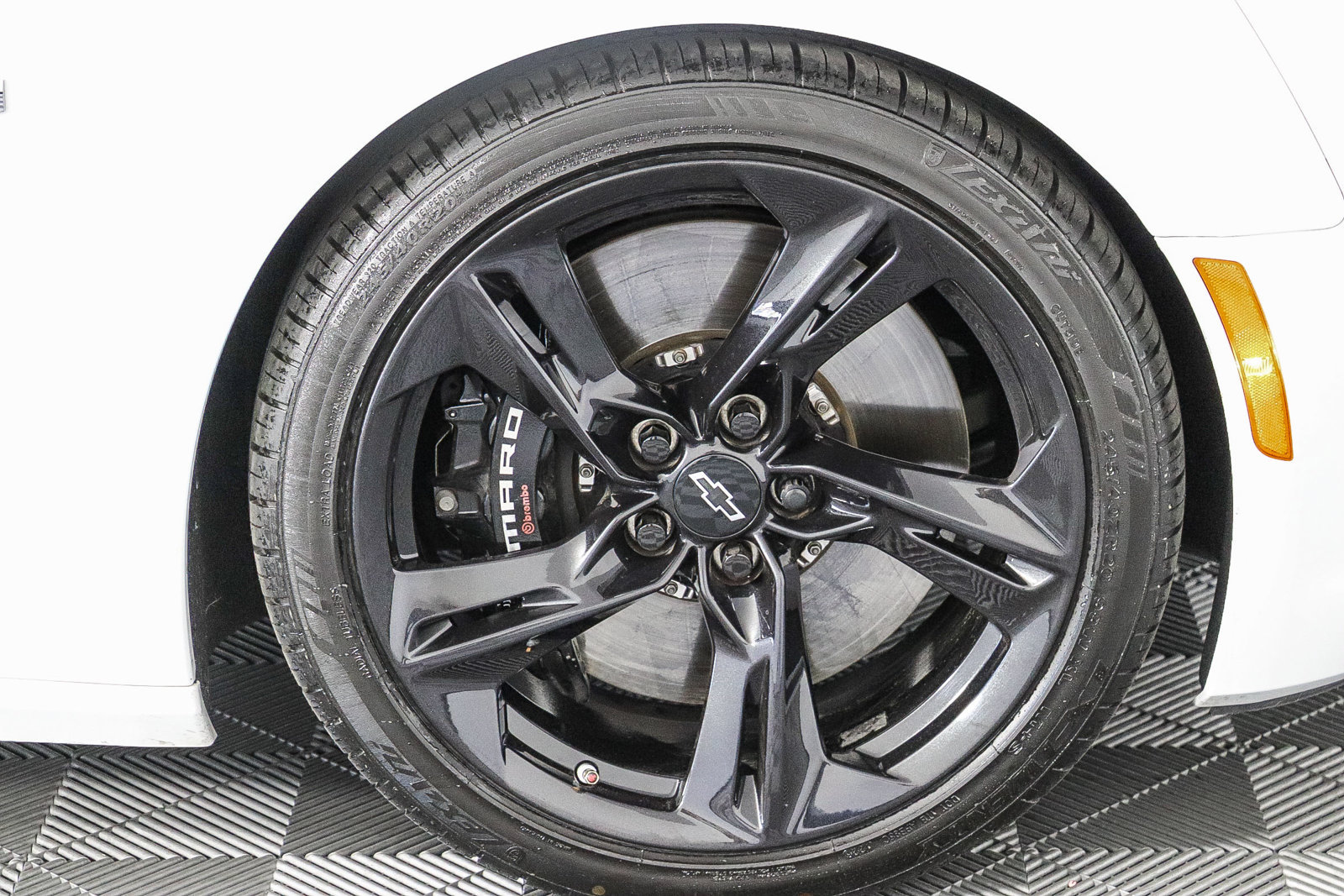 Used 2023 Chevrolet Camaro SS RWD image 11