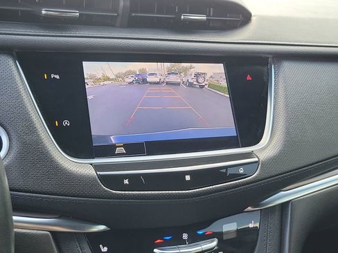 Used 2021 Cadillac XT5 Luxury image 31