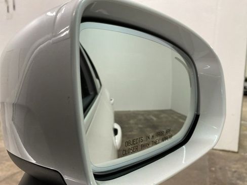 Used 2023 Volvo XC60 B5 Plus w/ Protection Package Premier image 88