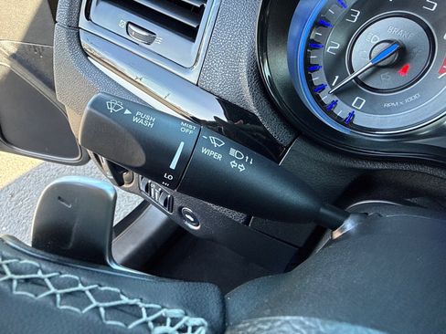 Used 2023 Chrysler 300 S image 33