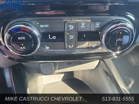 Used 2026 Chevrolet Trax RS FWD image 18