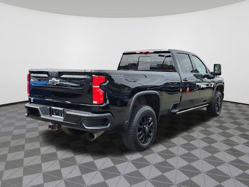 Used 2025 Chevrolet Silverado 3500 LTZ w/ Trail Boss Package AWD/4WD image 4