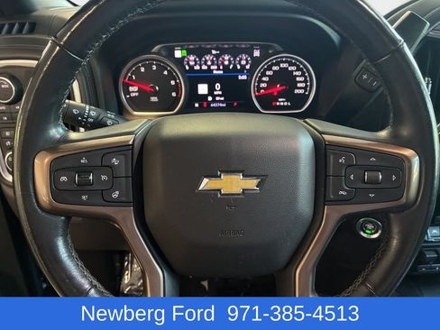 Used 2020 Chevrolet Silverado 1500 High Country w/ Technology Package AWD/4WD image 16