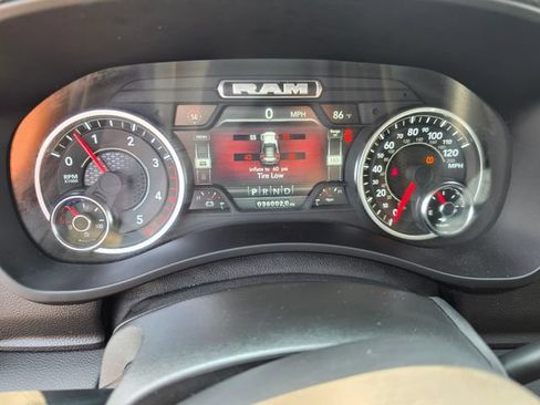 Used 2024 RAM 2500 Laramie AWD/4WD image 18