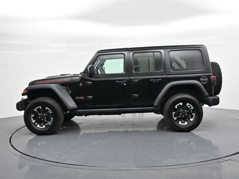Used 2025 Jeep Wrangler Unlimited Rubicon image 9