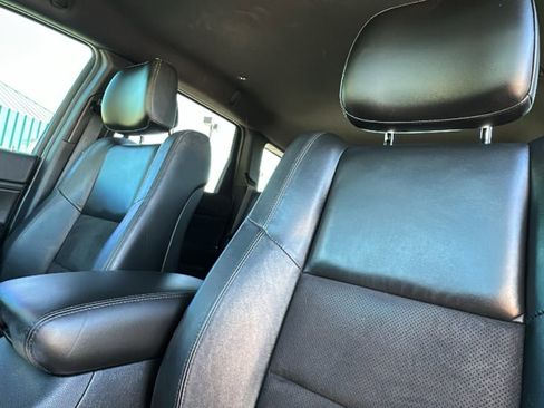 Used 2021 Jeep Grand Cherokee Laredo X image 11