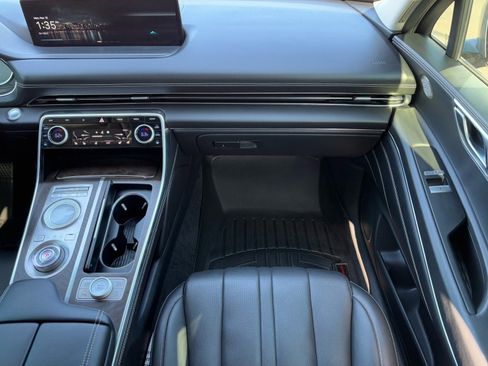 Used 2021 Genesis GV80 2.5T image 17