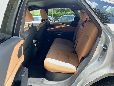 Certified 2025 Lexus RX 350 FWD w/ Technology Package image 18