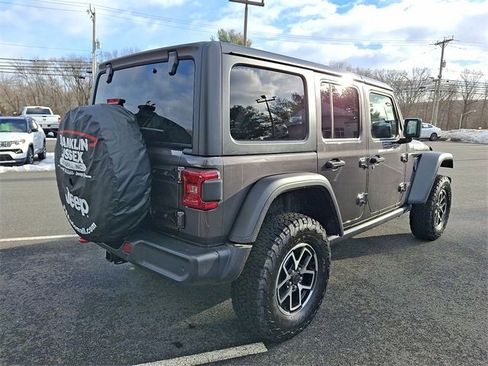 Used 2025 Jeep Wrangler Unlimited Rubicon w/ Technology Group image 12