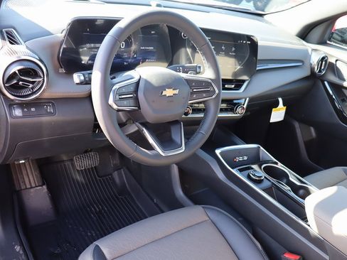 New 2026 Chevrolet Equinox LT image 6