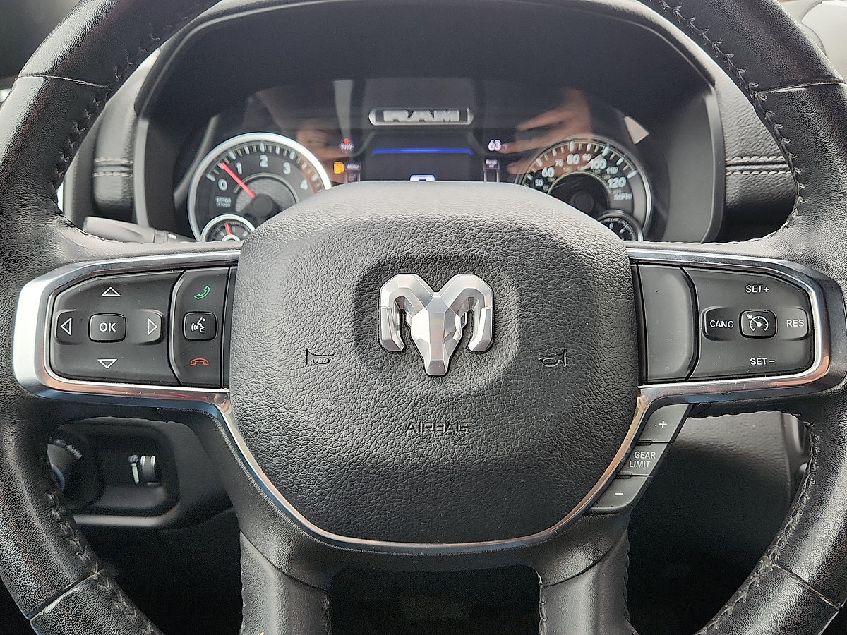 Used 2024 RAM 1500 Laramie RWD image 29