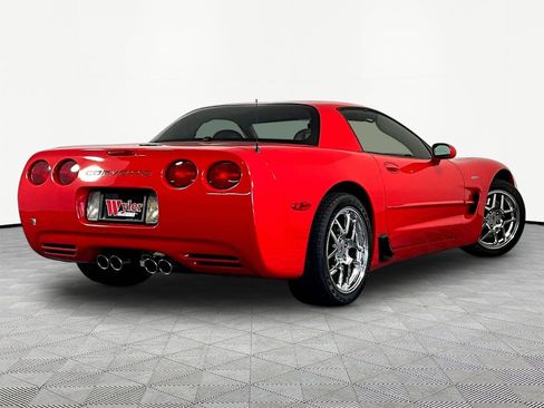 Used 2004 Chevrolet Corvette Z06 w/ Memory Package RWD image 6