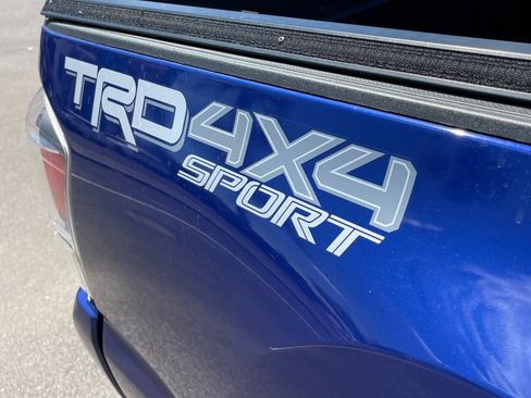 Used 2023 Toyota Tacoma TRD Sport AWD/4WD image 23