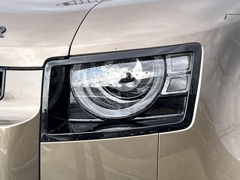 Certified 2024 Land Rover Defender 110 X-Dynamic SE image 16