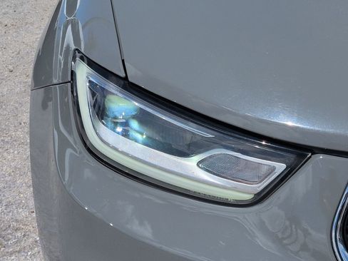 Used 2022 Chrysler Pacifica Touring-L FWD image 10