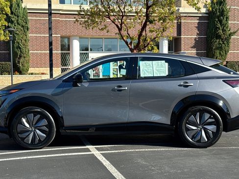 Certified 2023 Nissan Ariya FWD image 7