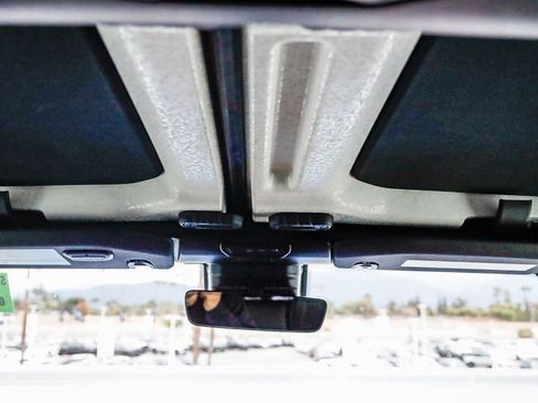 Used 2020 Jeep Gladiator Rubicon image 17