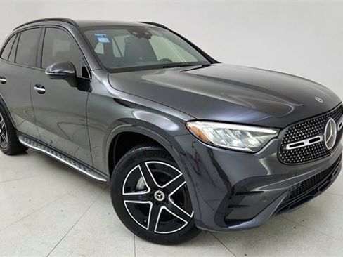 Used 2024 Mercedes-Benz GLC 300 GLC 300 w/ AMG Line image 87