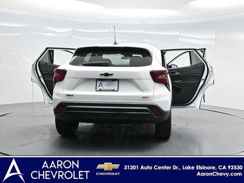 New 2026 Chevrolet Trax RS w/ Driver Confidence Package image 44