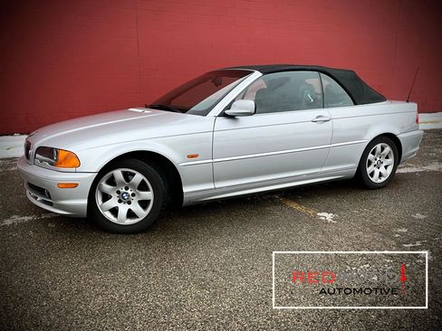 Used 2001 BMW 325Ci Convertible image 1