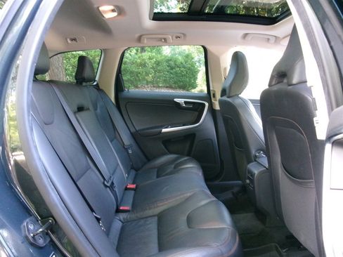 Used 2012 Volvo XC60 3.2 AWD/4WD image 27