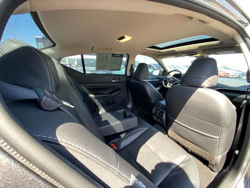Used 2023 Nissan Altima 2.5 SL FWD image 26