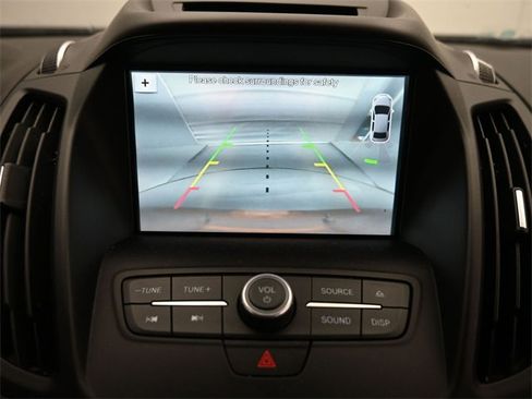 Used 2017 Ford Escape SE w/ Equipment Group 201A image 15