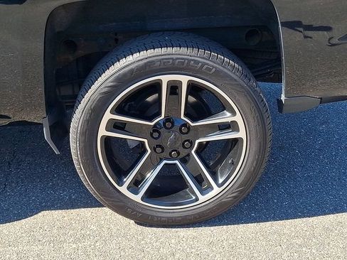 Used 2019 Chevrolet Silverado 1500 LT w/ LPO, Black Pack AWD/4WD image 25