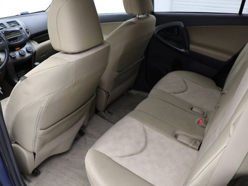 Used 2011 Toyota RAV4 4WD w/ Base L4 Extra Value Pkg image 10
