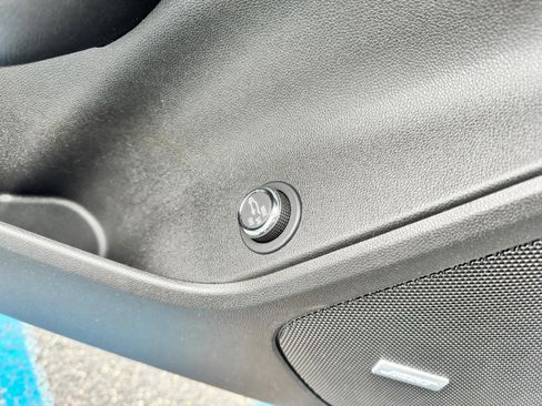 Used 2025 Chevrolet Blazer RS w/ Driver Confidence II Package image 30