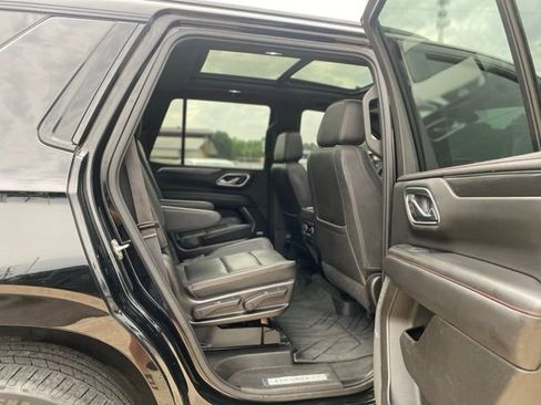 Used 2021 Chevrolet Tahoe RST w/ Luxury Package AWD/4WD image 15