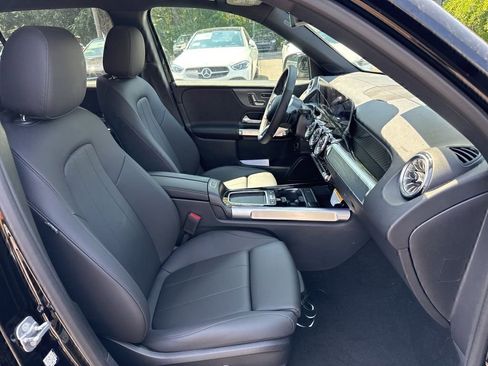 Certified 2025 Mercedes-Benz GLB 250 4MATIC image 13